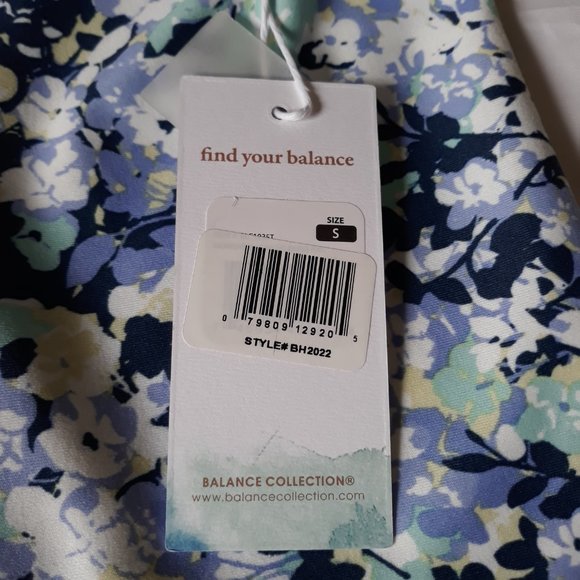 Balance Collection Women's Capri Leggings Size S Floral Dry-Wik 2021 Line NWT! - Picture 8 of 11